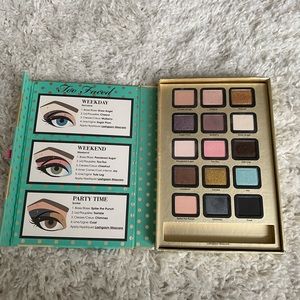 Too Faced vintage Joy To The Girls Eye Shadow Palette